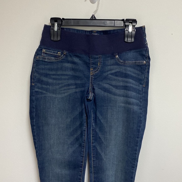 Signature by Levi Strauss &Co Maternity Skinny Jeans - Picture 2 of 6